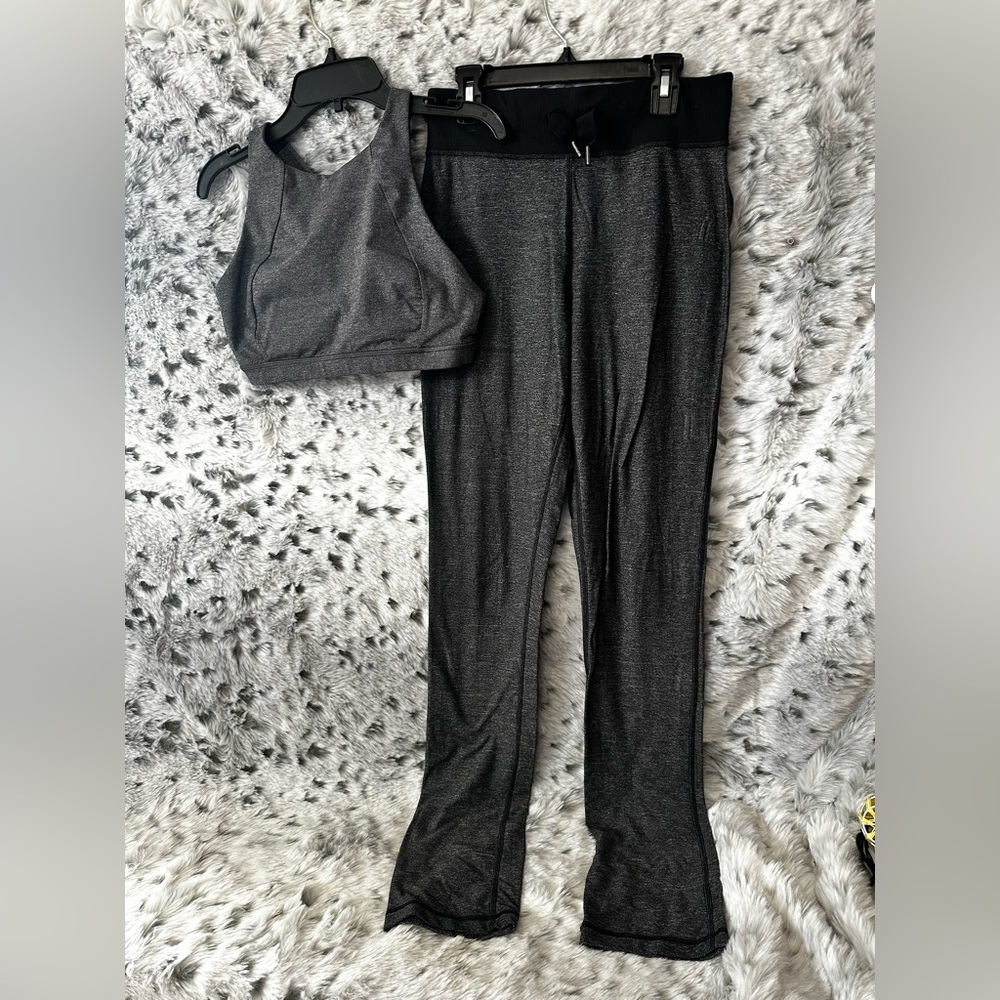 1070 Lululemon sz 6 set 2pc bundle
